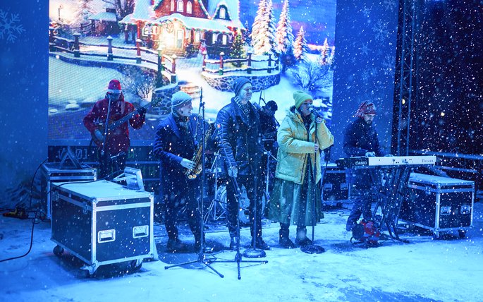 Выступление на улице